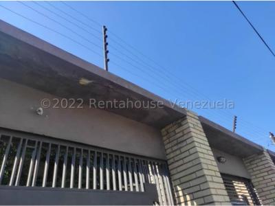 Casa en venta en Patarata Barquisimeto Mls#22-19197 fcb, 233 mt2, 5 habitaciones