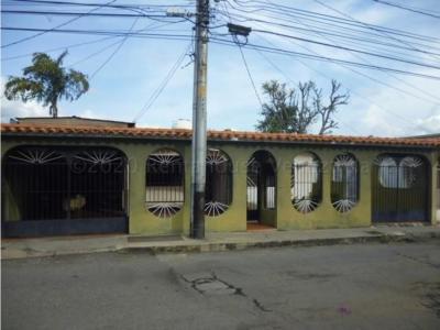 Casa en venta en Parroquia Santa Rosa Mls#21-3333 fcb, 255 mt2, 4 habitaciones