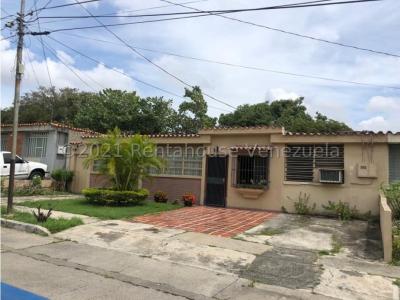 Casa en venta en Bararida Barquisimeto MLS#22-7554 FCB, 428 mt2, 6 habitaciones
