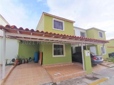 Casa en venta en Trapiche Villas Cabudare Mls#22-9001 fcb, 200 mt2, 5 habitaciones