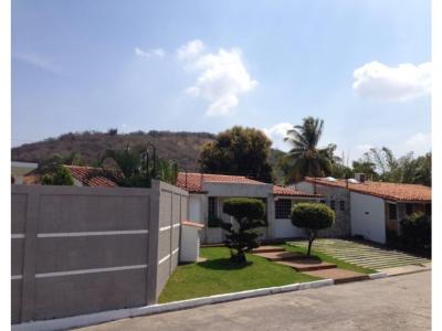 Casa en venta Zona Este  Barquisimeto 22-17101   jrh, 400 mt2, 4 habitaciones