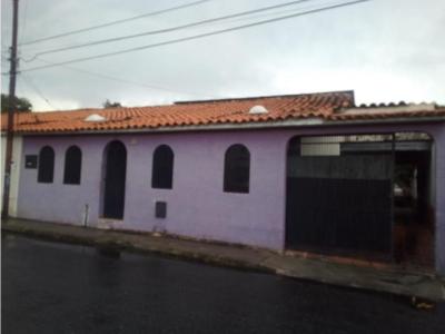 Casa en venta Zona Centro Barquisimeto 22-18219   jrh, 348 mt2, 6 habitaciones
