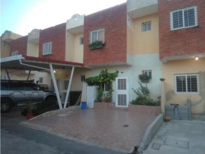 Casa en venta en La Piedad Norte Cabudare Mls#22-6273 FCB, 72 mt2, 3 habitaciones
