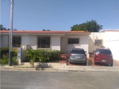 Casa en venta en Parroquia Jose Gregorio Cabudare Mls#22-15236 fcb , 293 mt2, 3 habitaciones