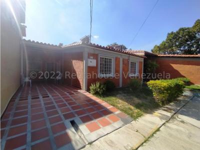Casa en venta en Parroquia Jose Gregorio Cabudare Mls#22-15770 fcb , 156 mt2, 3 habitaciones