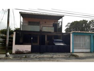 Casa en venta en El Trigal Cabudare Mls#22-15811 FCB , 147 mt2, 4 habitaciones