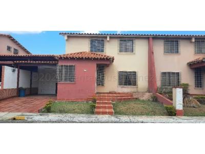 Casa en venta en La Mora Cabudare Mls# 22-17587 FCB, 225 mt2, 3 habitaciones