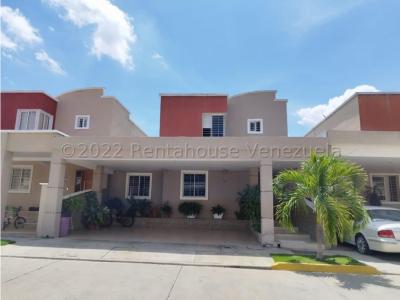 Maritza Lucena 04245105659 Vende casa este Barquisimeto MLS 23-11370, 180 mt2, 5 habitaciones