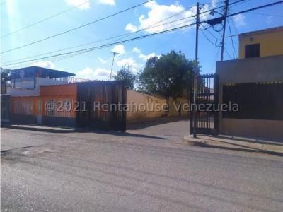 En Venta Casa en Centro, Barquisimeto RAH: 22-14927, 330 mt2, 6 habitaciones