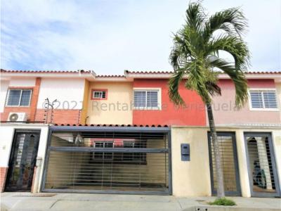 Casa en Venta en La Rosaleda, Barquisimeto RAH:22-10012, 169 mt2, 4 habitaciones