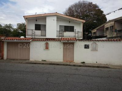 Se VENDE Casa en Barquisimeto RAH: 22-3134, 390 mt2, 4 habitaciones