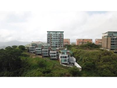 En venta PB Dúplex en Mirador de Alto Hatillo 400mt2, 400 mt2, 4 habitaciones
