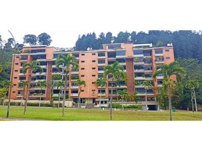 Venta  Apartamento Lomas de La Lagunita, 220 mt2, 4 habitaciones