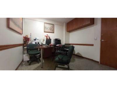 Oficina en Alquiler Altamira, 31 mt2, 2 habitaciones