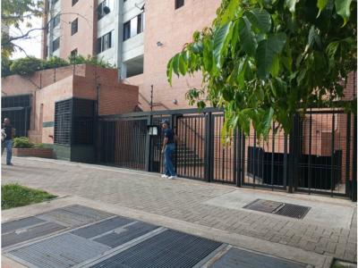 Alquiler de apartamento ubicado en Los Caobos, 65 mt2, 2 habitaciones