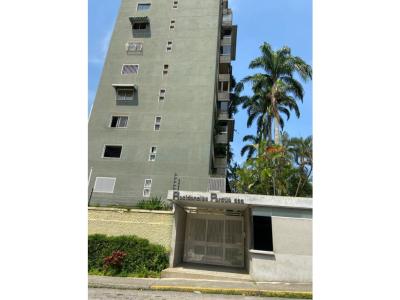 APARTAMENTO EN LOS PALOS GRANDES EN VENTA (REMODELADO), 138 mt2, 4 habitaciones