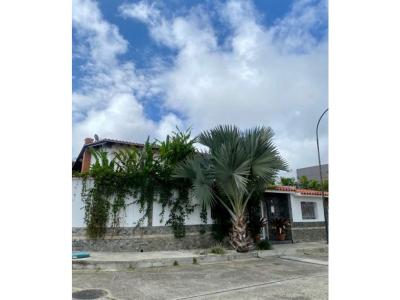 Vendo casa 500m2 6h/6b/4p Lomas de La Lagunita 4722, 500 mt2, 6 habitaciones