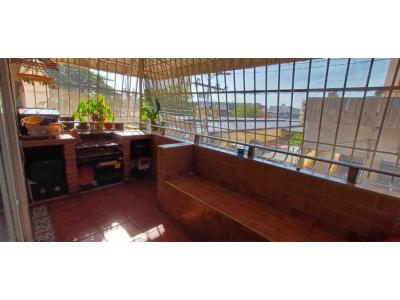 Apartamento de 130m2 en Calicanto en Maracay, 130 mt2, 3 habitaciones