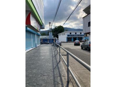 Venta local  Naguanagua a pie de calle negociable, 170 mt2